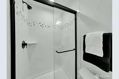 8660 13th Avenue NW #B, Seattle, WA 98117 - Photo 24