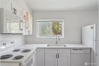 1 Dravus Street, Seattle, WA 98109 - Photo 12
