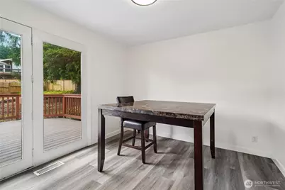 11242 SE 321st Place, Auburn, WA 98092 - Photo 12