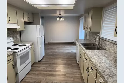 10135 Meadowside Lane SW, Rochester, WA 98579 - Photo 12