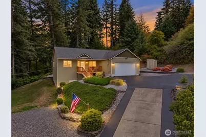 2607 Brookdale Road E, Tacoma, WA 98445 - Photo 2