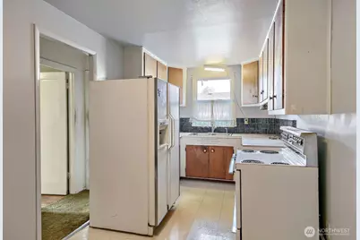 4329 S Webster Street, Seattle, WA 98118 - Photo 4