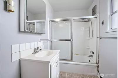 4329 S Webster Street, Seattle, WA 98118 - Photo 8