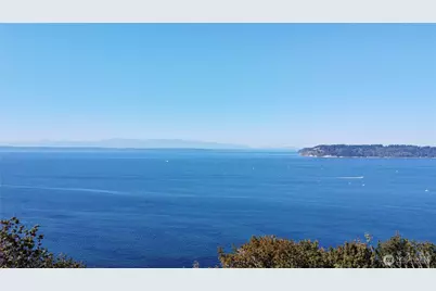 11812 Marine View Drive, Edmonds, WA 98026 - Photo 2
