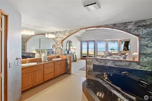 11812 Marine View Dr, Edmonds, WA 98026 - Photo 22