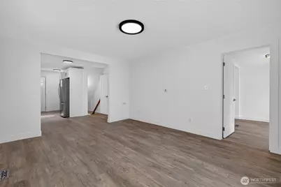 3023 SW Charlestown Street, Seattle, WA 98126 - Photo 6