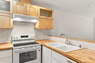 211 Summit Ave E, Seattle, WA 98102 - Photo 14