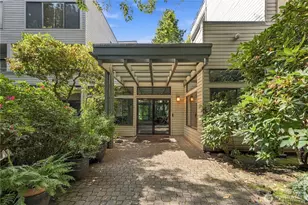 211 Summit Ave E, Seattle, WA 98102 - Photo 24