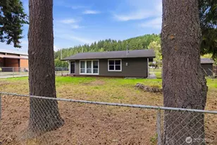 5126 Spirit Lake Hwy, Toutle, WA 98649 - Photo 2