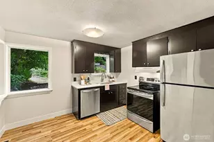 4512 SW Director Pl, Seattle, WA 98136 - Photo 10