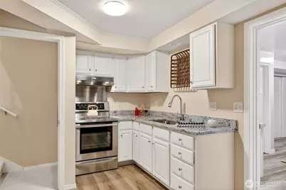 6730 NE 202nd Street, Kenmore, WA 98028 - Photo 24