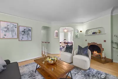 7710 Bagley Avenue N, Seattle, WA 98103 - Photo 2