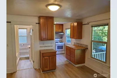 1923 15th Avenue S, Seattle, WA 98144 - Photo 28
