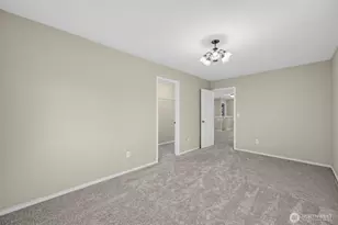 7825 Cortland Ave SE, Snoqualmie, WA 98065 - Photo 16