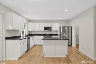 7825 Cortland Ave SE, Snoqualmie, WA 98065 - Photo 10