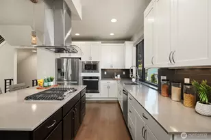 12819 SE 75th Ct, Newcastle, WA 98056 - Photo 6