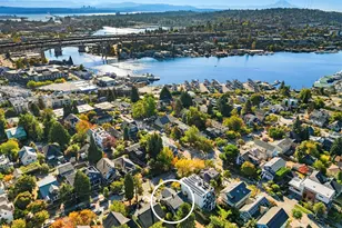 3915 Sunnyside Ave N, Seattle, WA 98103 - Photo 32