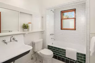 3915 Sunnyside Ave N, Seattle, WA 98103 - Photo 12