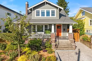3915 Sunnyside Ave N, Seattle, WA 98103 - Photo 1