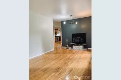 5721 180th Street SW, Lynnwood, WA 97037 - Photo 2