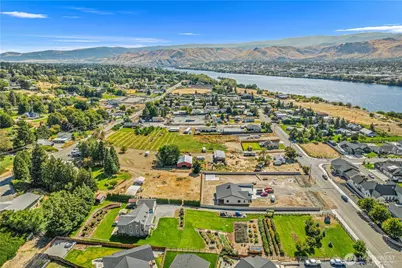 2403 NW Columbia Avenue, East Wenatchee, WA 98802 - Photo 6