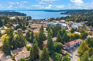 12021 100th Ave NE, Kirkland, WA 98034 - Photo 1