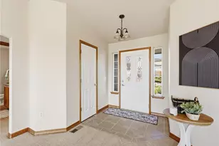 2304 Canyon Hills Dr, East Wenatchee, WA 98802 - Photo 4