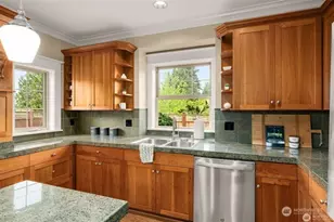 4606 S Andover St, Seattle, WA 98118 - Photo 16