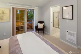 2112 Warren Ave N, Seattle, WA 98109 - Photo 28