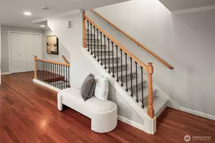 2112 Warren Ave N, Seattle, WA 98109 - Photo 22