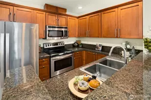 133 Queen Anne Ave N, Seattle, WA 98109 - Photo 10