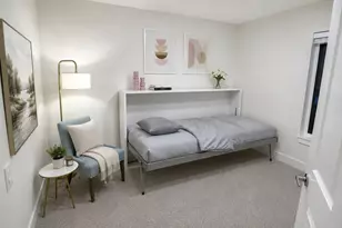 133 Queen Anne Ave N, Seattle, WA 98109 - Photo 16