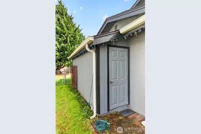 901 Melody Lane, Enumclaw, WA 98022 - Photo 22