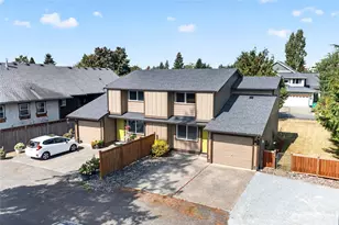 1360 Florence St, Enumclaw, WA 98022 - Photo 1