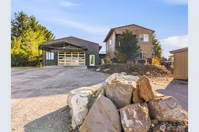103 S Houston Avenue, East Wenatchee, WA 98802 - Photo 1