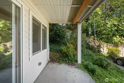 9910 NE 137th Street #C111, Kirkland, WA 98034 - Photo 16