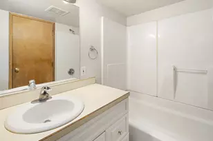 5018 20th Ave NE, Seattle, WA 98105 - Photo 34