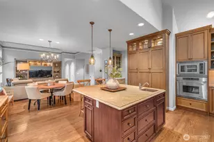 1260 108th Ave NE, Bellevue, WA 98004 - Photo 16