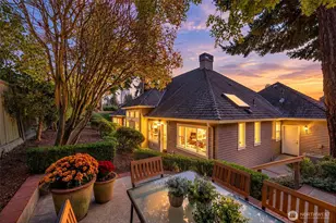1260 108th Ave NE, Bellevue, WA 98004 - Photo 2