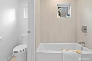 12751 37th Ave NE, Seattle, WA 98125 - Photo 34
