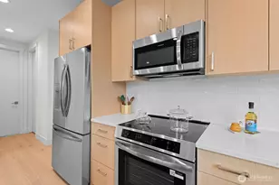 12751 37th Ave NE, Seattle, WA 98125 - Photo 10