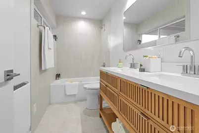 12751 37th Avenue NE, Seattle, WA 98125 - Photo 28