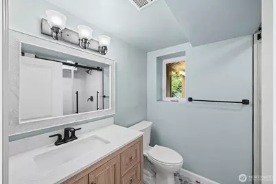 5049 Pullman Avenue NE, Seattle, WA 98105 - Photo 30