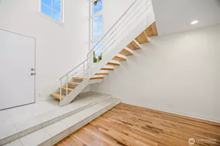 5049 Pullman Ave NE, Seattle, WA 98105 - Photo 14