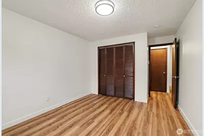 315 13th Avenue E, Seattle, WA 98102 - Photo 8