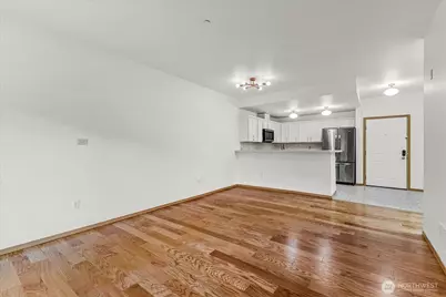 973 NE Ingram Street #A101, Issaquah, WA 98029 - Photo 8