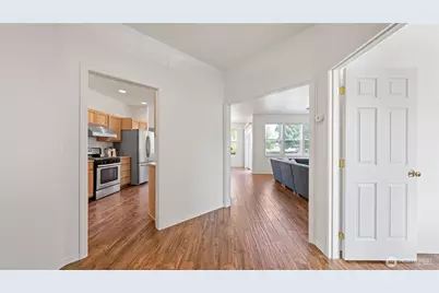 715 SE Heron Drive, College Place, WA 99324 - Photo 2