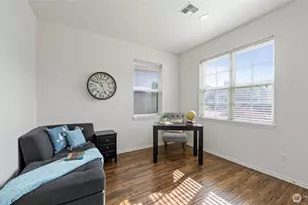 715 SE Heron Dr, College Place, WA 99324 - Photo 4