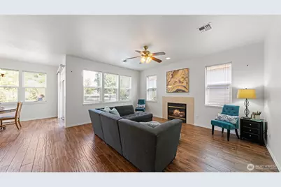 715 SE Heron Drive, College Place, WA 99324 - Photo 6