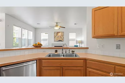 715 SE Heron Drive, College Place, WA 99324 - Photo 10
